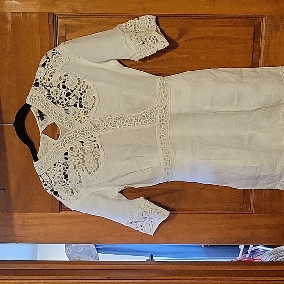 White lining romper - Picture 2 of 9